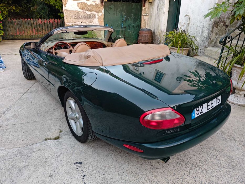 JAGUAR XK8 CABRIOLET COR VERDE