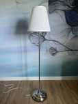 Lampa podłogowa IKEA ARSTID z 2 żarówkami (biała) (było 179 zł)