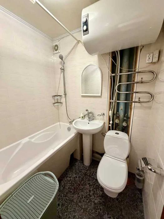 Продаж 2 к квартири пр. Гагаріна 98, Підстанція