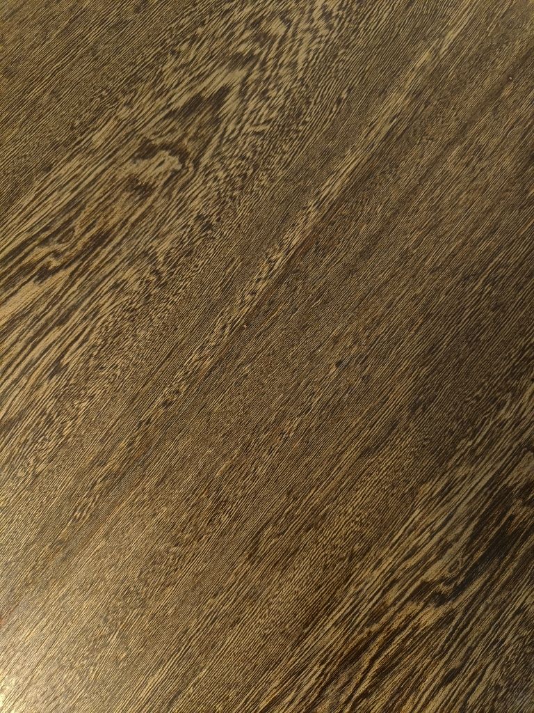 Mesa de apoio vintage com tampo de vidro