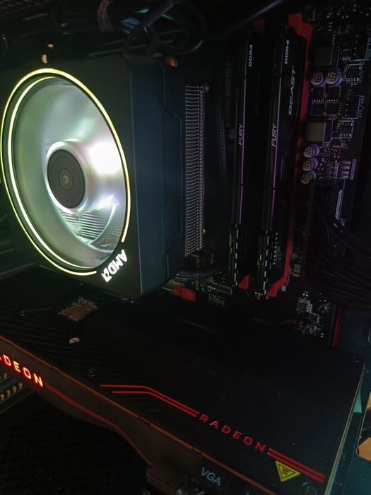 Ігровий пк на Ryzen 7 2700x, Rx 5700xt 8gb, 32gb, 256gb m2