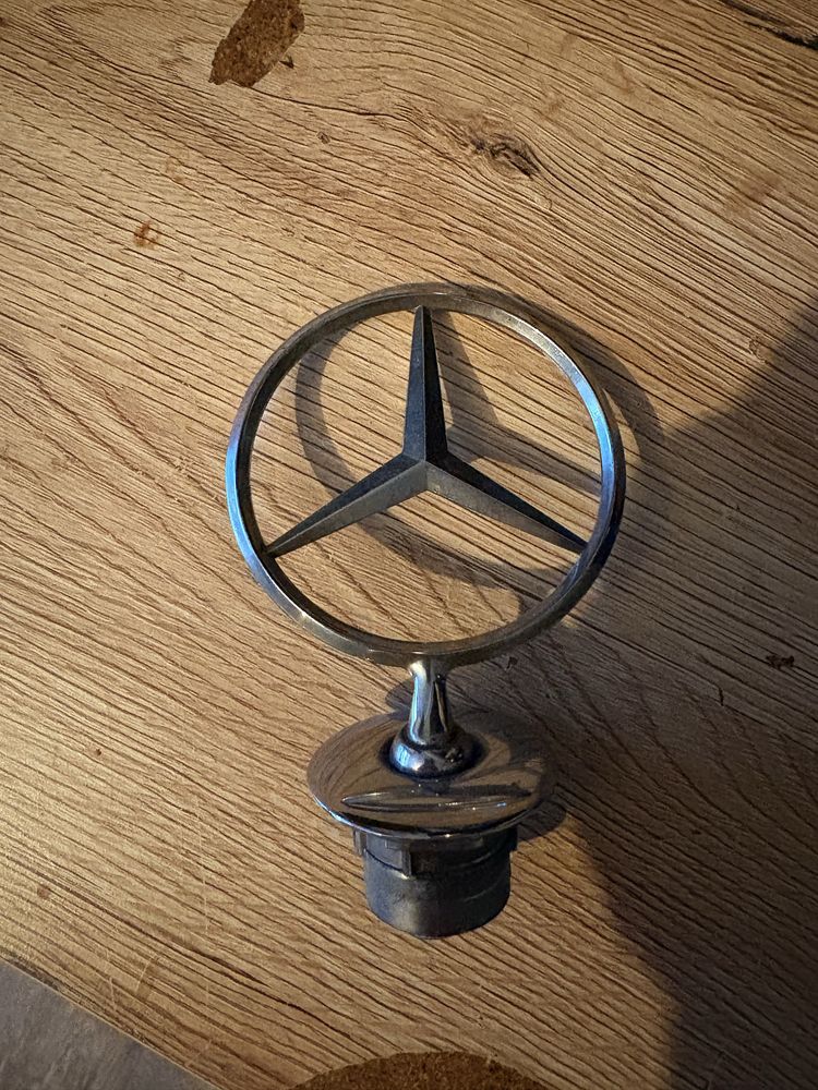 Zderzak, gwiazde na maske, grill oraz kierownica do mercedes w204
