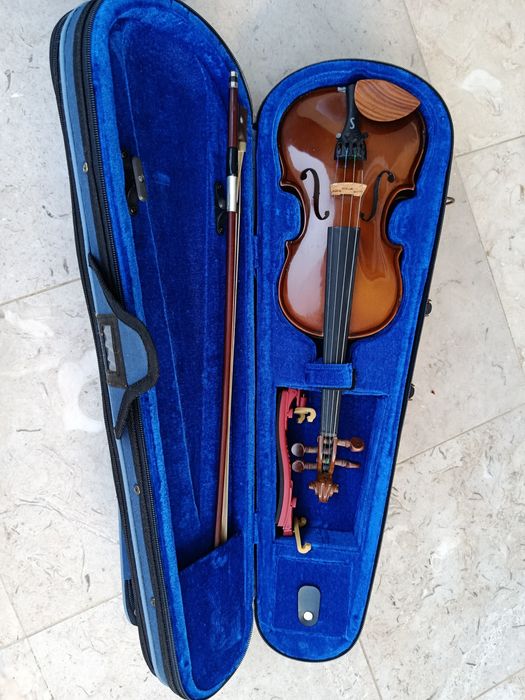 Violino Tamanho 1/8 em Condição Boa