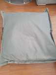 Almofada para interior ou exterior.