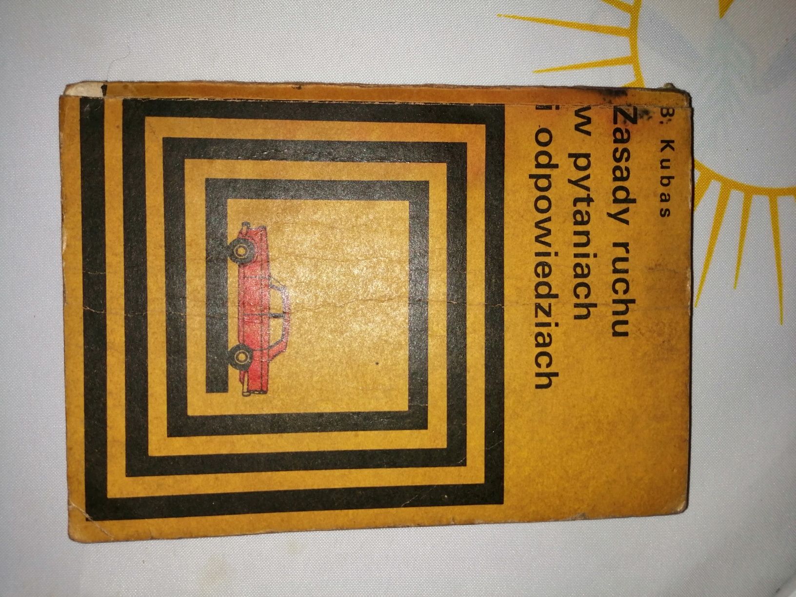 Książka instruktażowa zasady ruchu w pytaniach i odpowiedziach z 1972