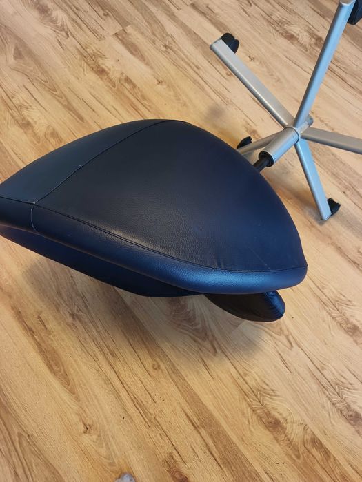 IKEA SKRUVSTA Krzesło obrotowe Fotel ekoskóra