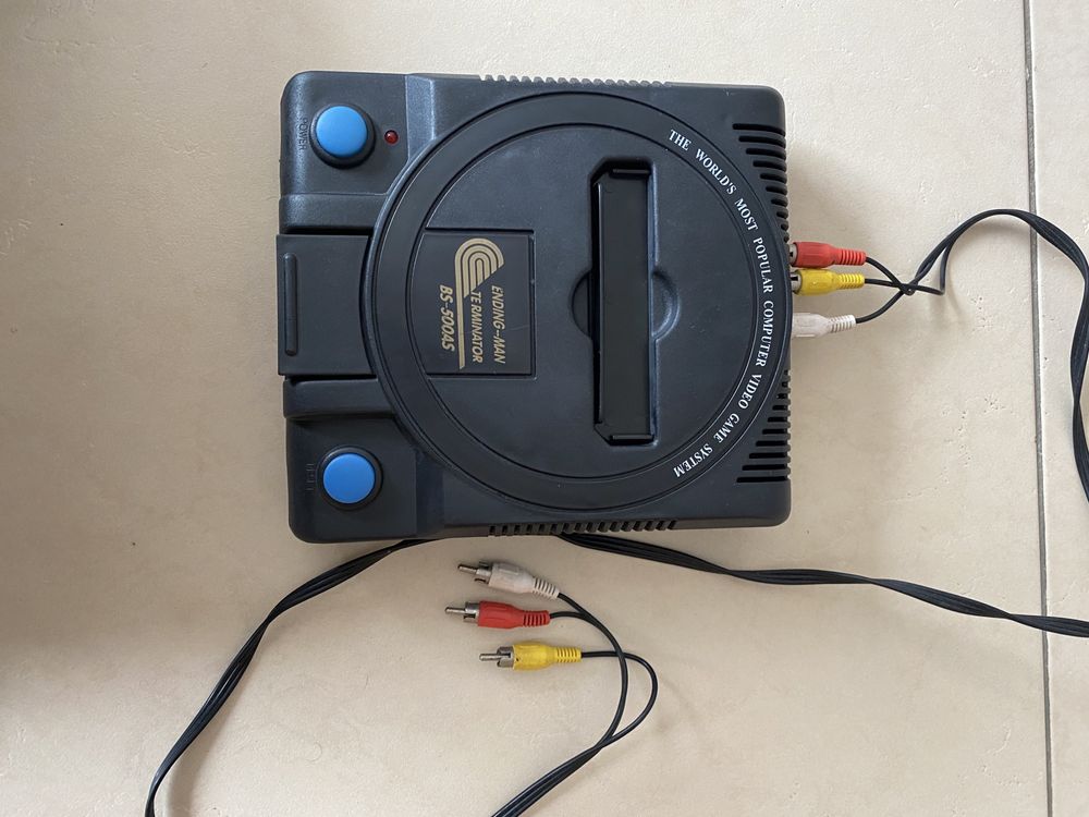 Consola Terminator 2, 8 bit completo funcionando perfeitamente