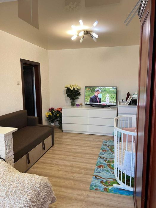 1 КІМНАТНА квартира на Південно-Заході! в дуже гарному стані