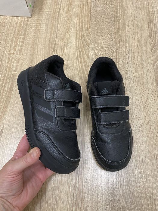 Adidas кросівки кроси кроссовки