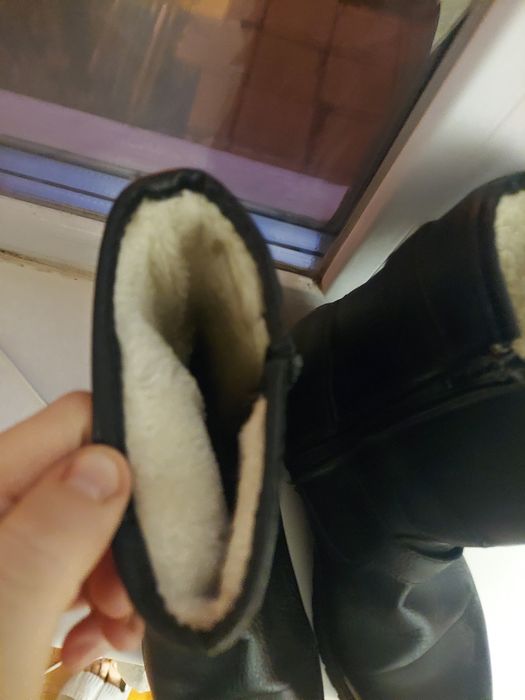 Зимові кросівки,  ботинки зимові 2 та осінні2 по 200 гривень