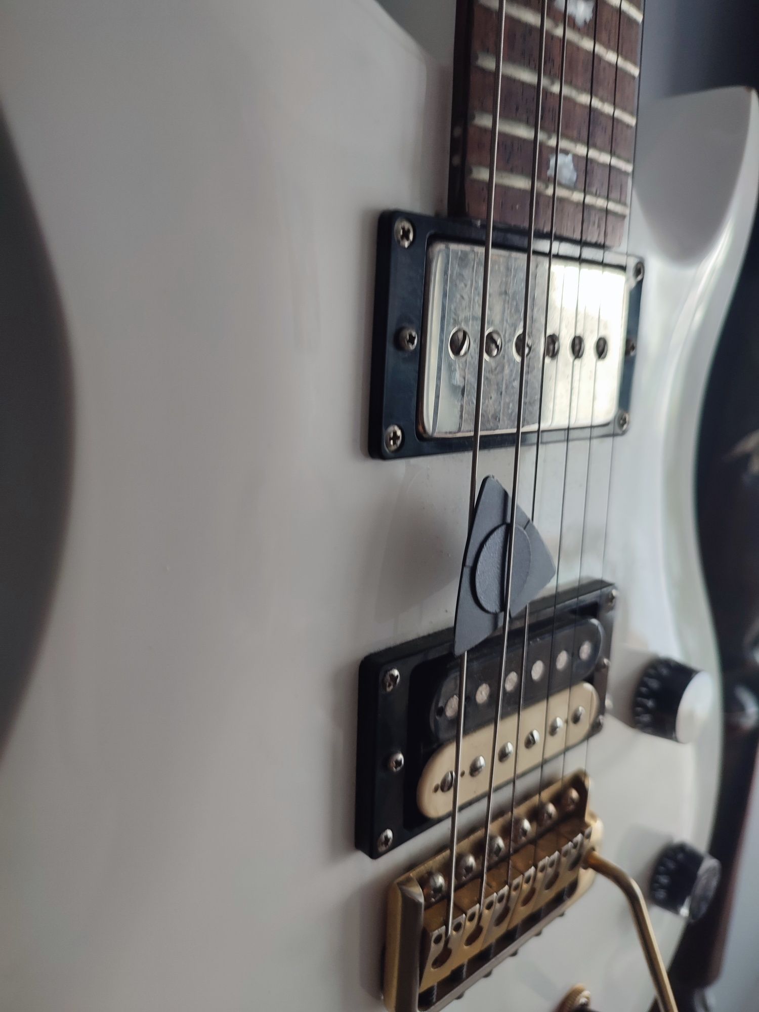 PRS SE 24 Custom Dave Navarro Gibson gitara elektryczna Bare Knuckle