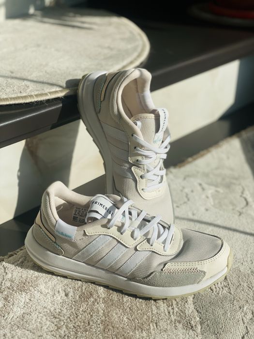 кроси жіночі adidas