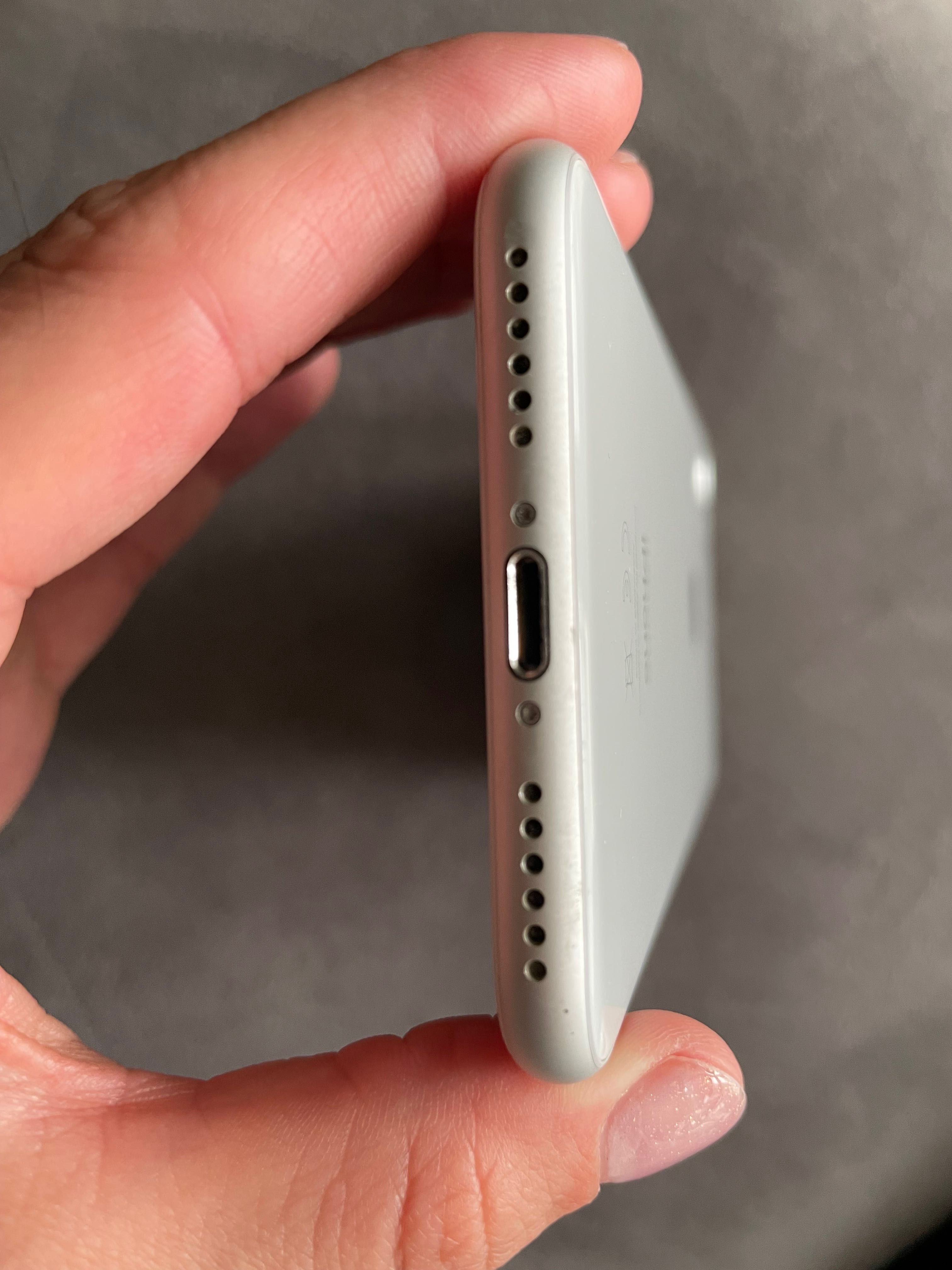 iPhone 8 64gb nowa bateria biały