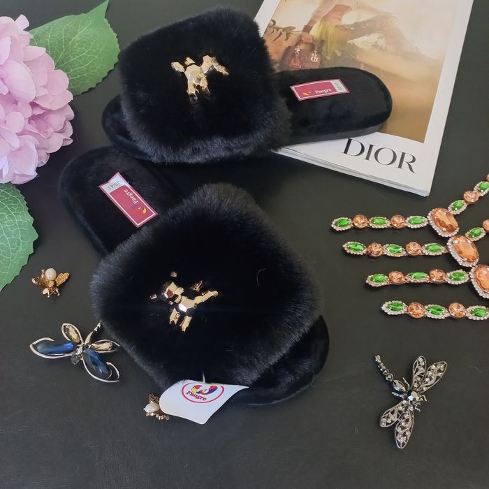 Тапочки жіночі .хутряні капці