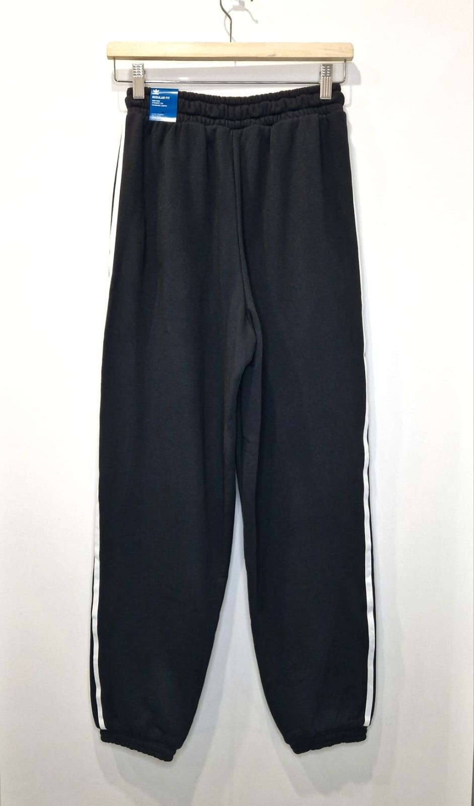 Damskie spodnie dresowe Adidas Jogger Pants Regular Fit roz. 34/XS