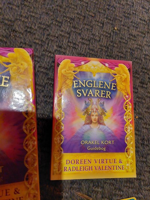Cartas de tarô dos anjos em dinamarquês