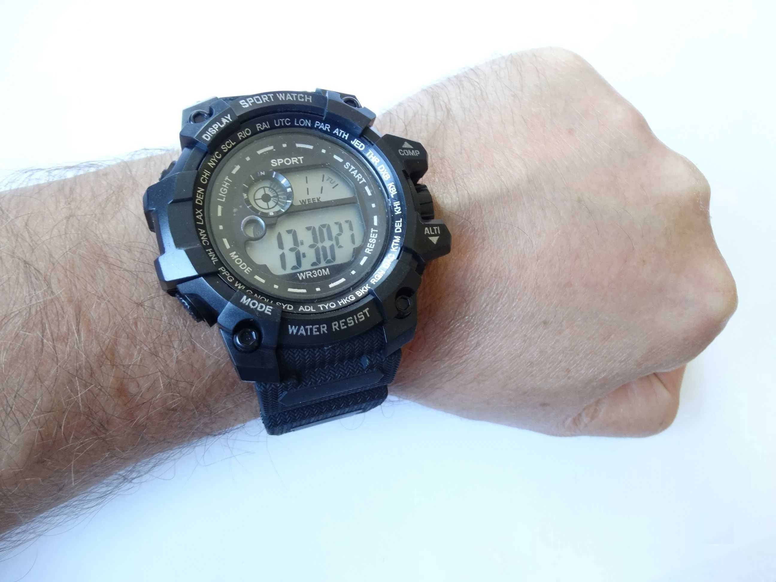 Elektroniczny Zegarek męski militarny czarny wojskowy cyfrowy stoper