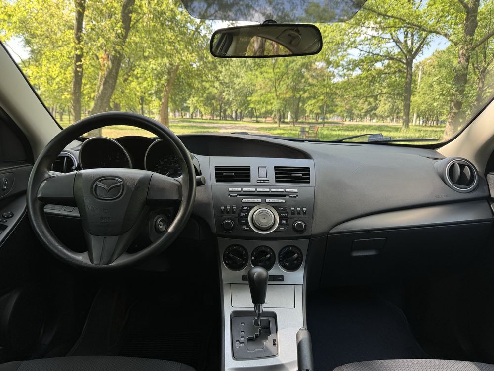 Mazda 3 2010 2.0 автомат