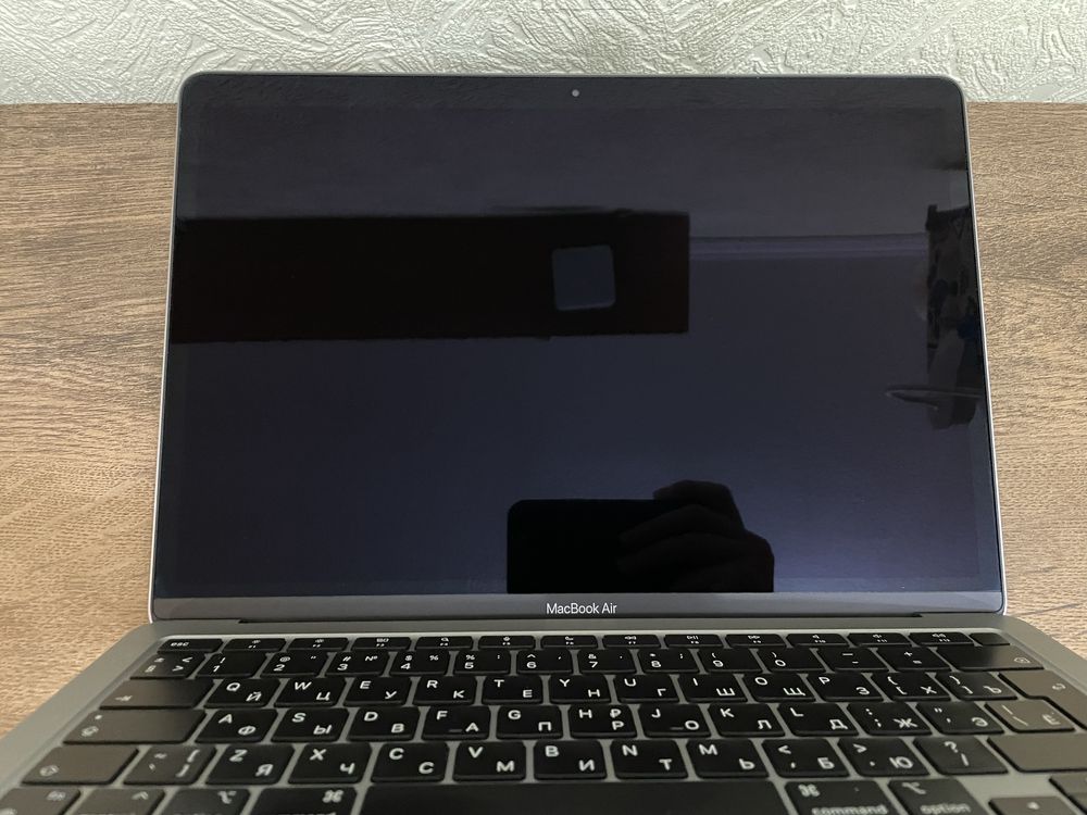 MacBook Air M1 16/256gb. 8cpu/7gpu. A2337. 267ц. Хорошее состояние.