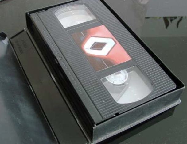 VHS Renault 19 MIAMI - VHS promocional década 90