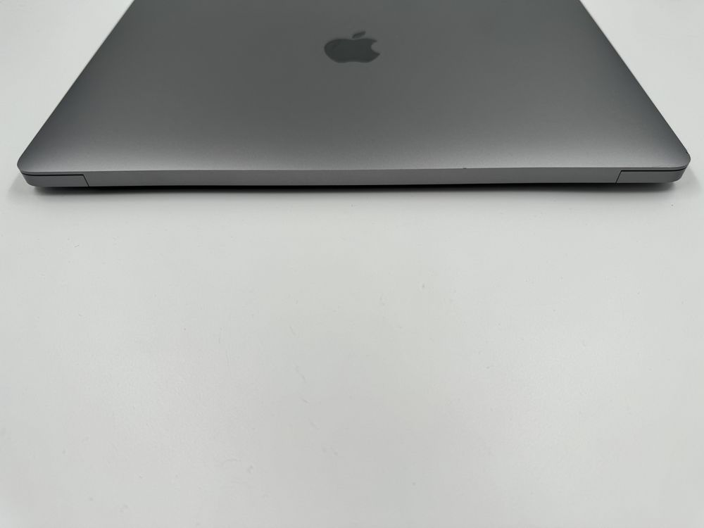 Apple Macbook Air 13 2020 M1 16GB RAM 256GB SSD IL4911