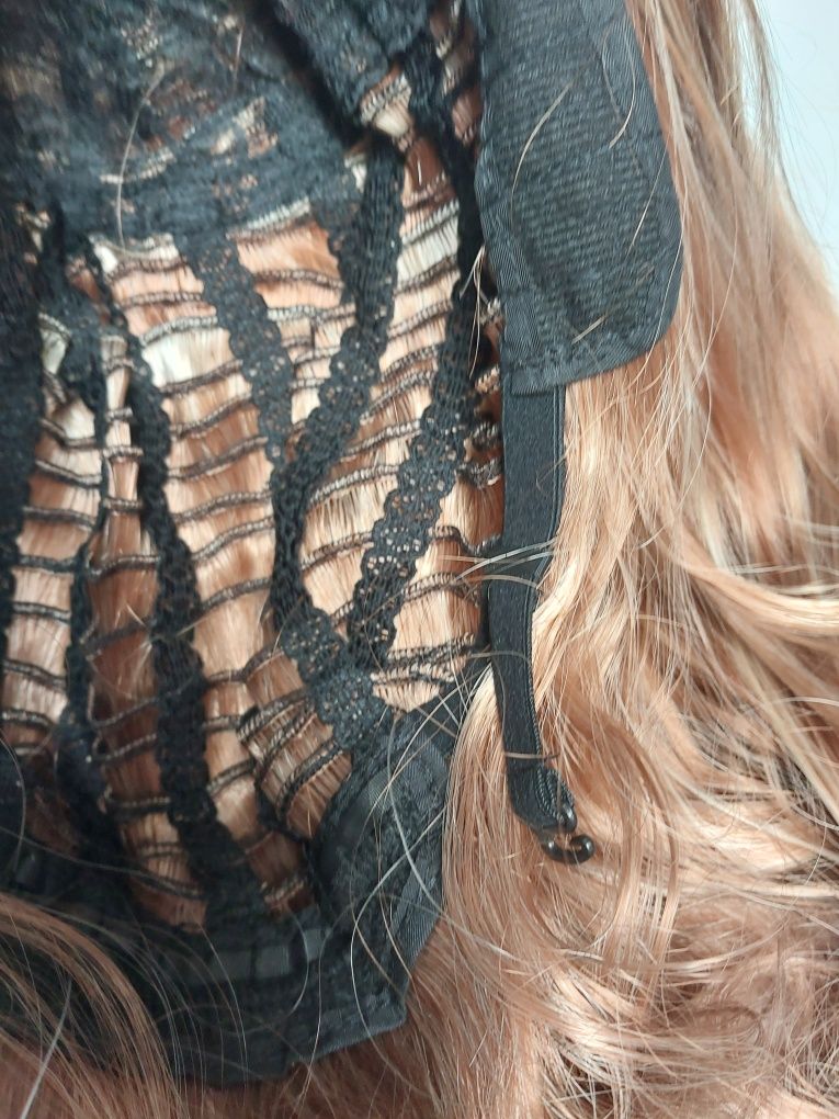 Nowa peruka Qnbiar miedziane i blond pasemka hak naturalne włosy