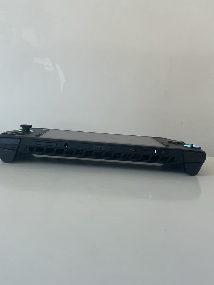 Ігрова консоль MSI Claw A1M-1 512GB