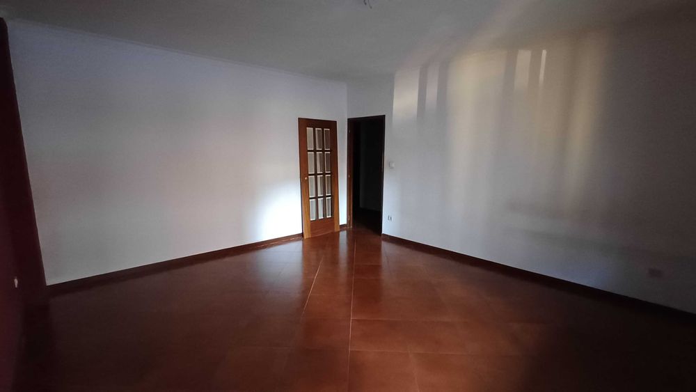 Apartamento T1 usado• Rés do Chão Elevado • 65 m² • Vila Nova de Gaia