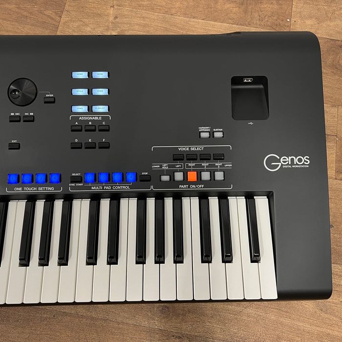 Yamaha Genos como novo