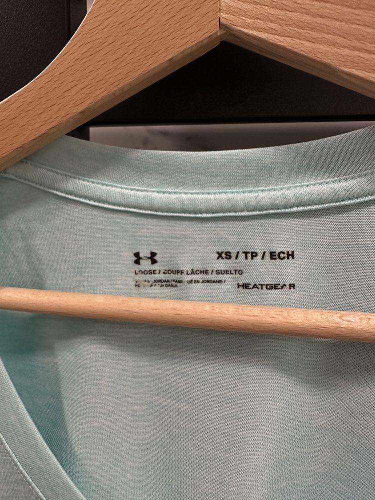 Bluzka sportowa under armour damska jasnoniebieska XS/tp/ech heatgear