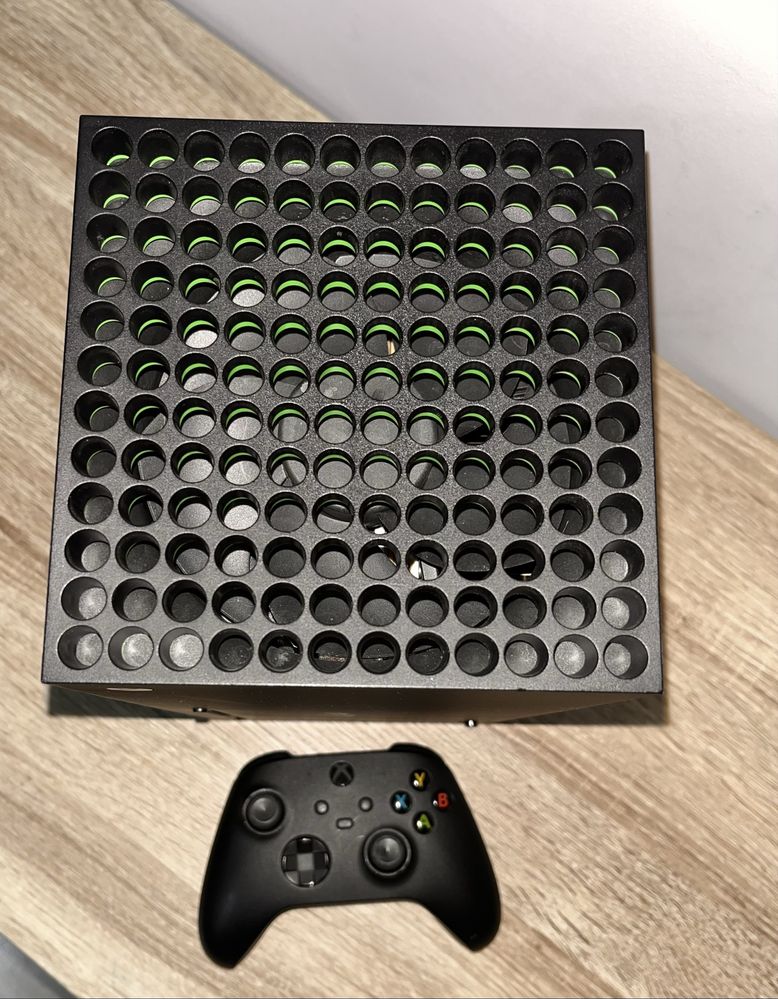 Konsola MICROSOFT XBOX Series X SSD 1 TB z napędem Blu-ray 4K UHD