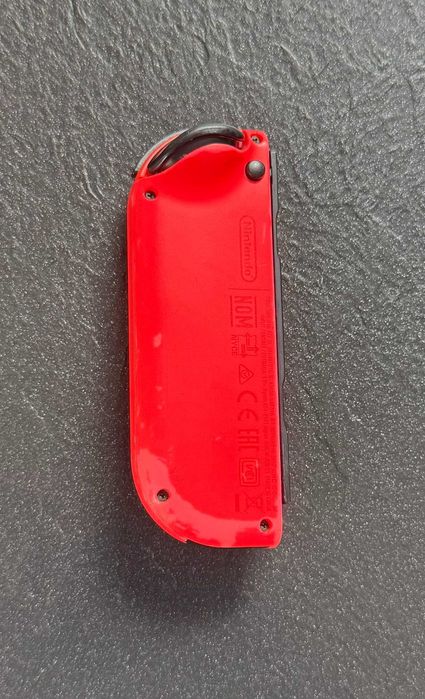 Pad bezprzewodowy Nintendo Switch Joy-Con czerwony