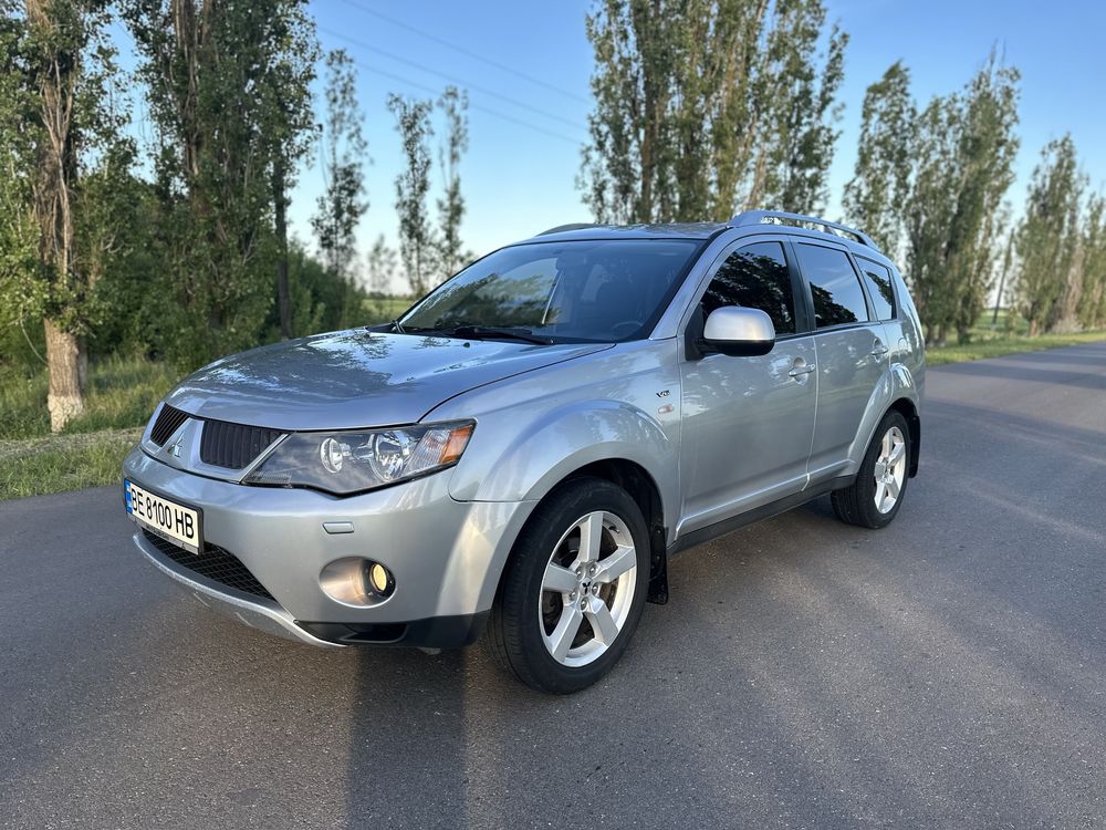 Mitsubishi OUTLANDER XL 3.0 gaz/benz