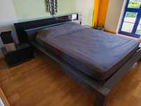 Quarto completo com colchão