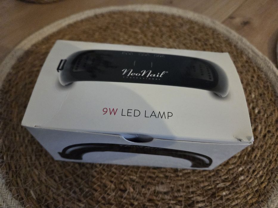 Lampa utwardzajaca do paznokci