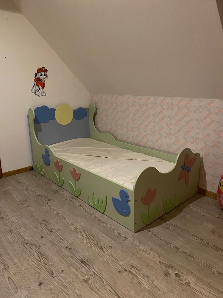 Zestaw mebli dla dzieci marki Baggi, łąka