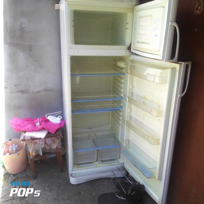 Продам холодильник Продам холодильник бу индезит