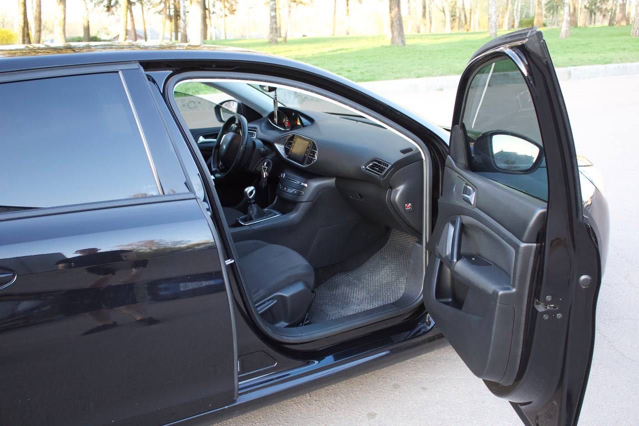 Peugeot 308 2016 1,6 дизель