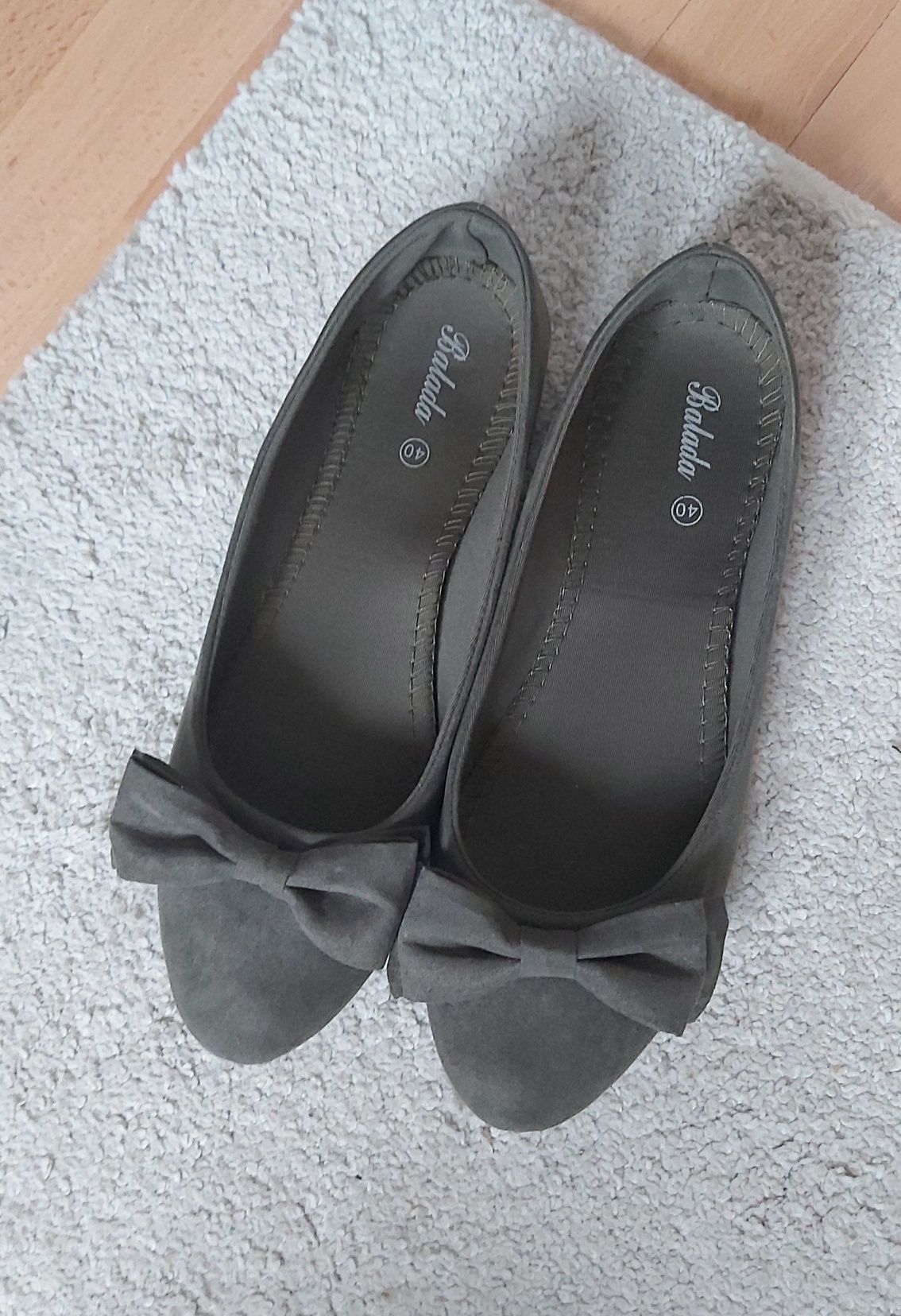 Balerinki khaki z kokardą welur eko r. 39