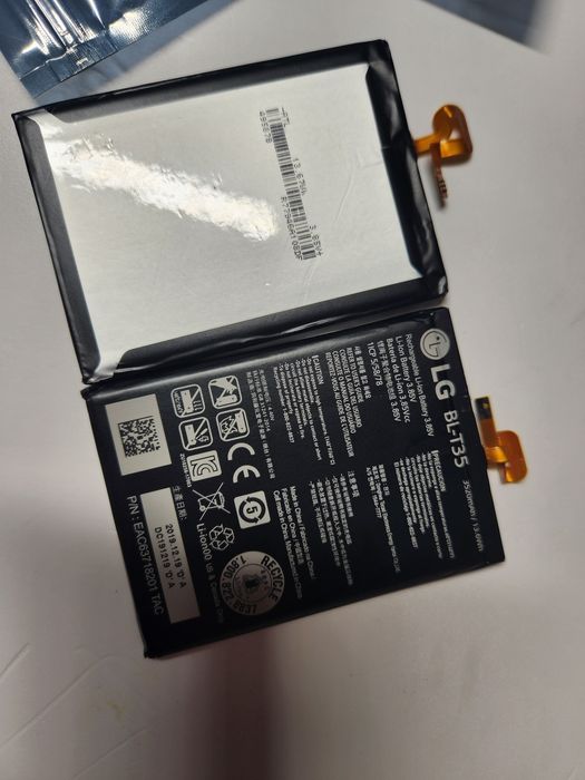 Продам оригинальные новые батареи на Google  Pixel 2Xl