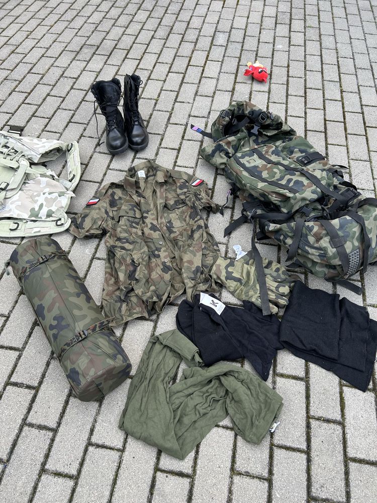 Sprzedam wojskowr rzeeczy