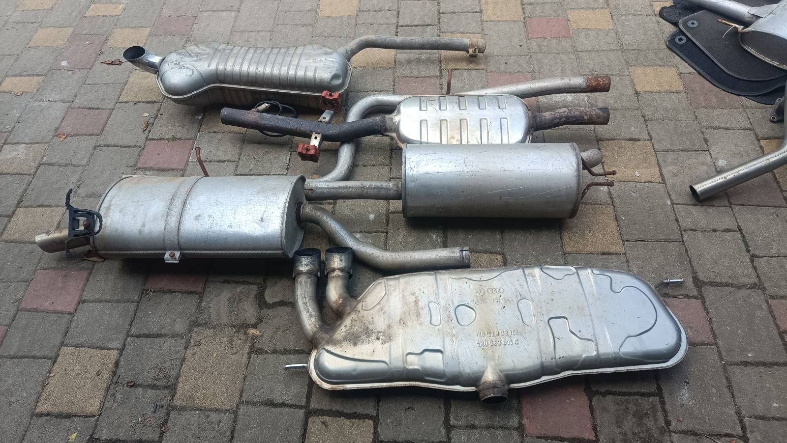 Вихлопні до різних авто