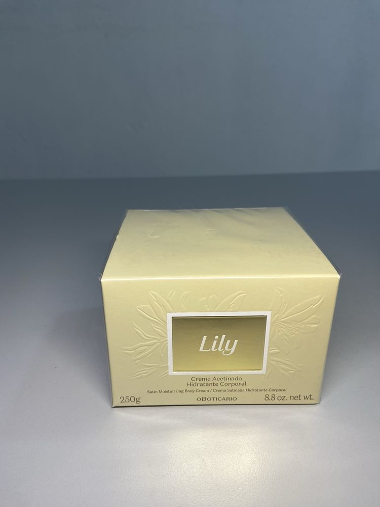 Creme Hidratante Acetinado Lily, 250g