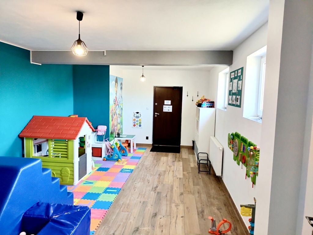 Noclegi w centrum,Góry Świętokrzyskie,sala zabaw,bilard,domki,pokoje