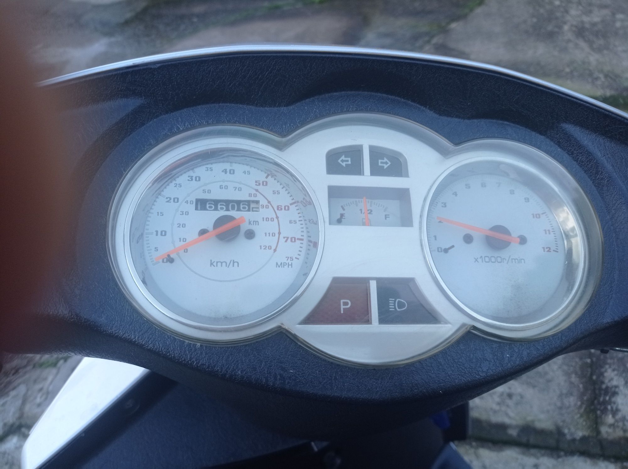 Vendo mota 125 hawk