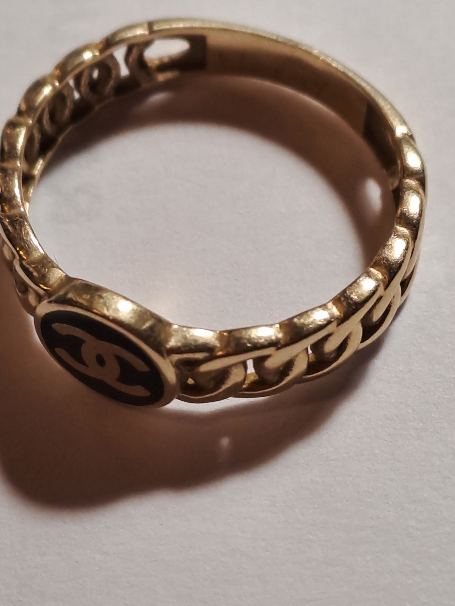 Złoty pierścionek  Chanel, 2,58g, 14 k