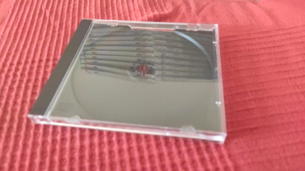 Caixas novas de CD musica ou CD-ROM para substituição das antigas