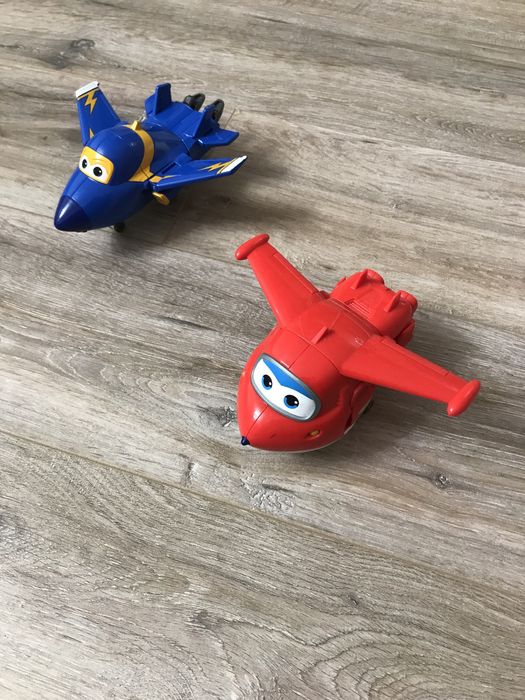 Літаки супер крила