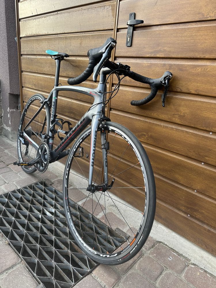 Bianchi Oltre XR2, karbon.