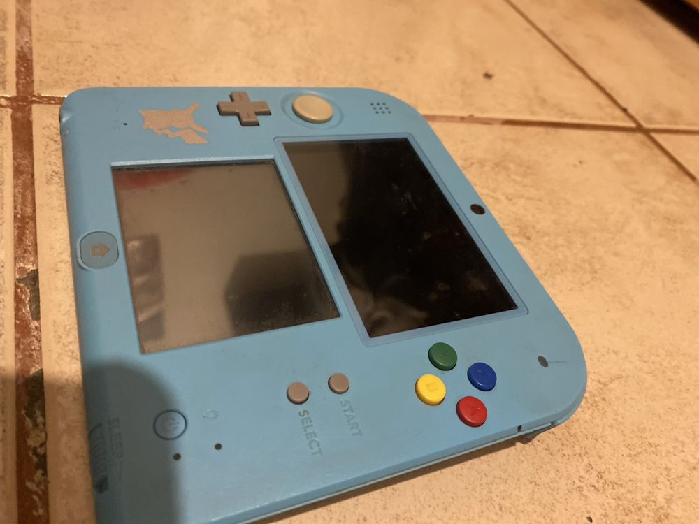 Nitendo 2ds com 2 jogos
